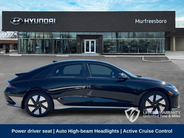 Used 2024 Hyundai Ioniq 6 SE RWD image 4