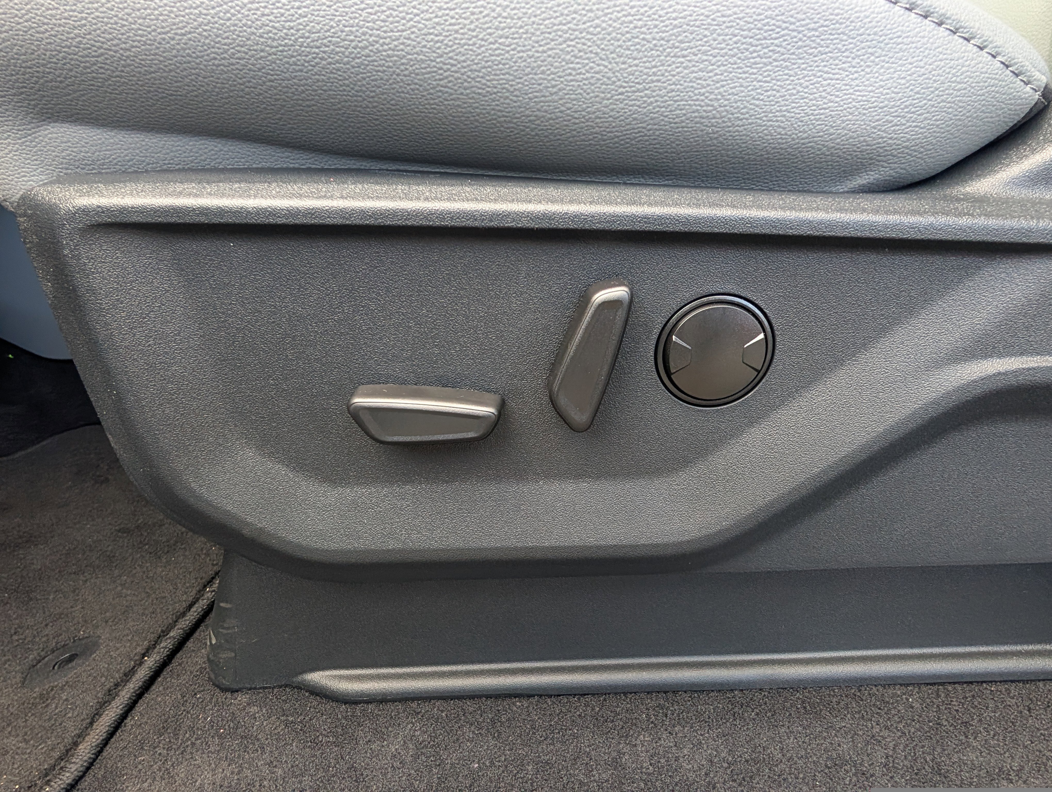 New 2025 Ford F150 Lightning Flash image 19