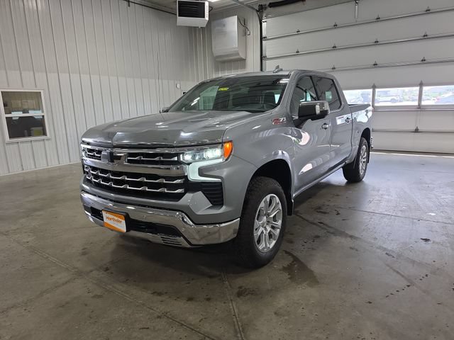 Used 2024 Chevrolet Silverado 1500 LTZ AWD/4WD image 4