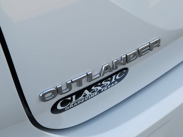 Used 2024 Mitsubishi Outlander SEL FWD image 9