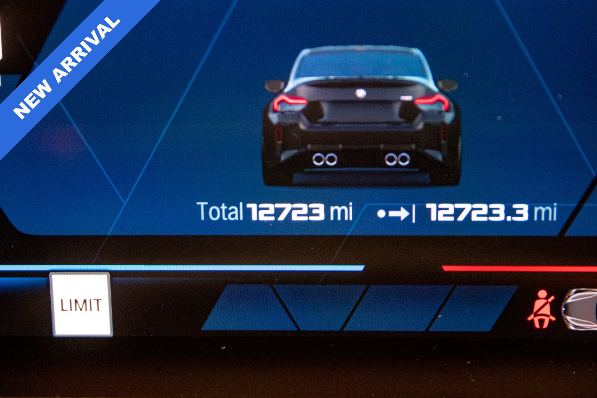 Used 2024 BMW M2 w/ Lighting Package RWD image 32