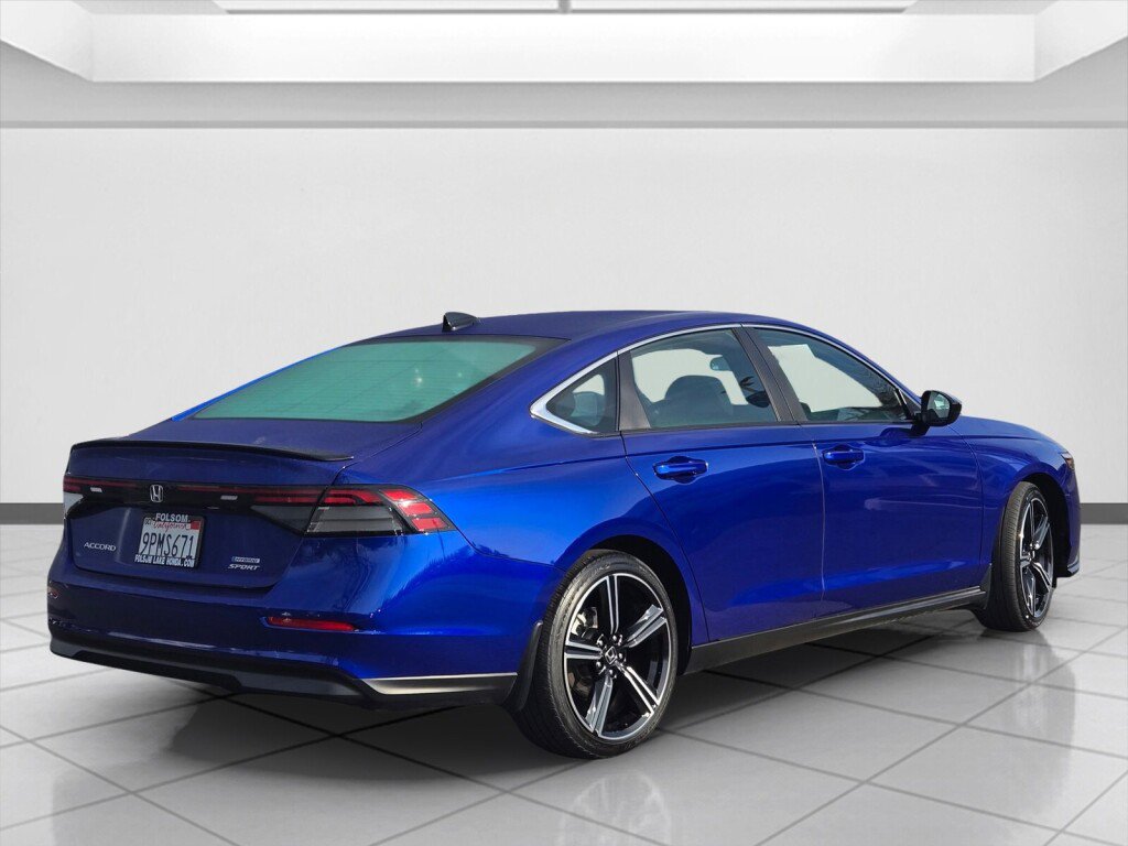 Used 2024 Honda Accord Sport image 5