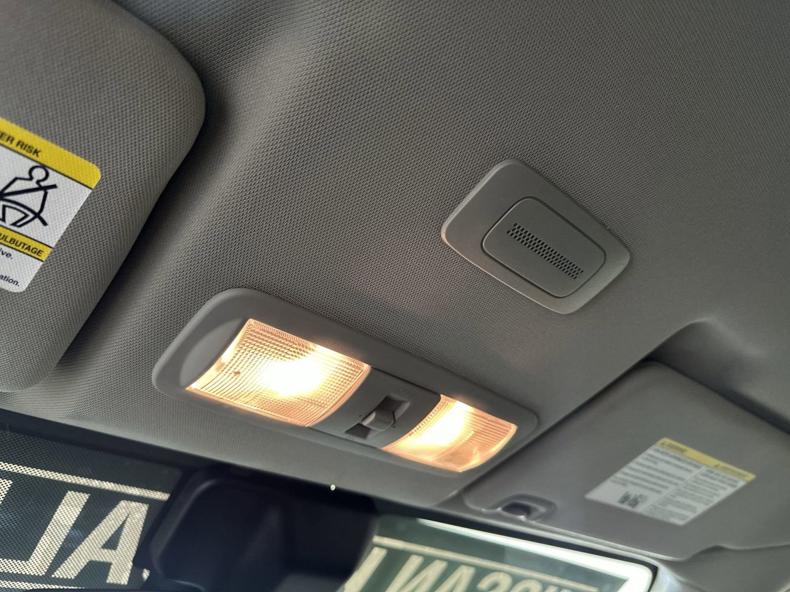 Used 2024 Nissan Frontier SV w/ Technology Package image 22