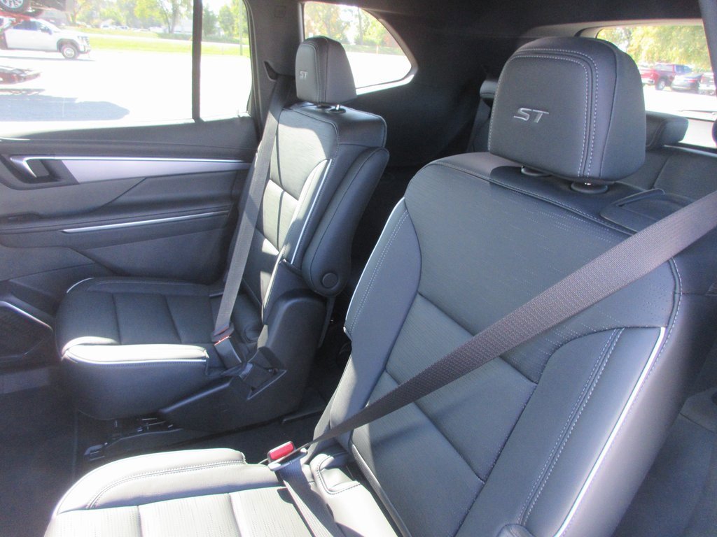 New 2026 Buick Enclave Sport Touring image 16