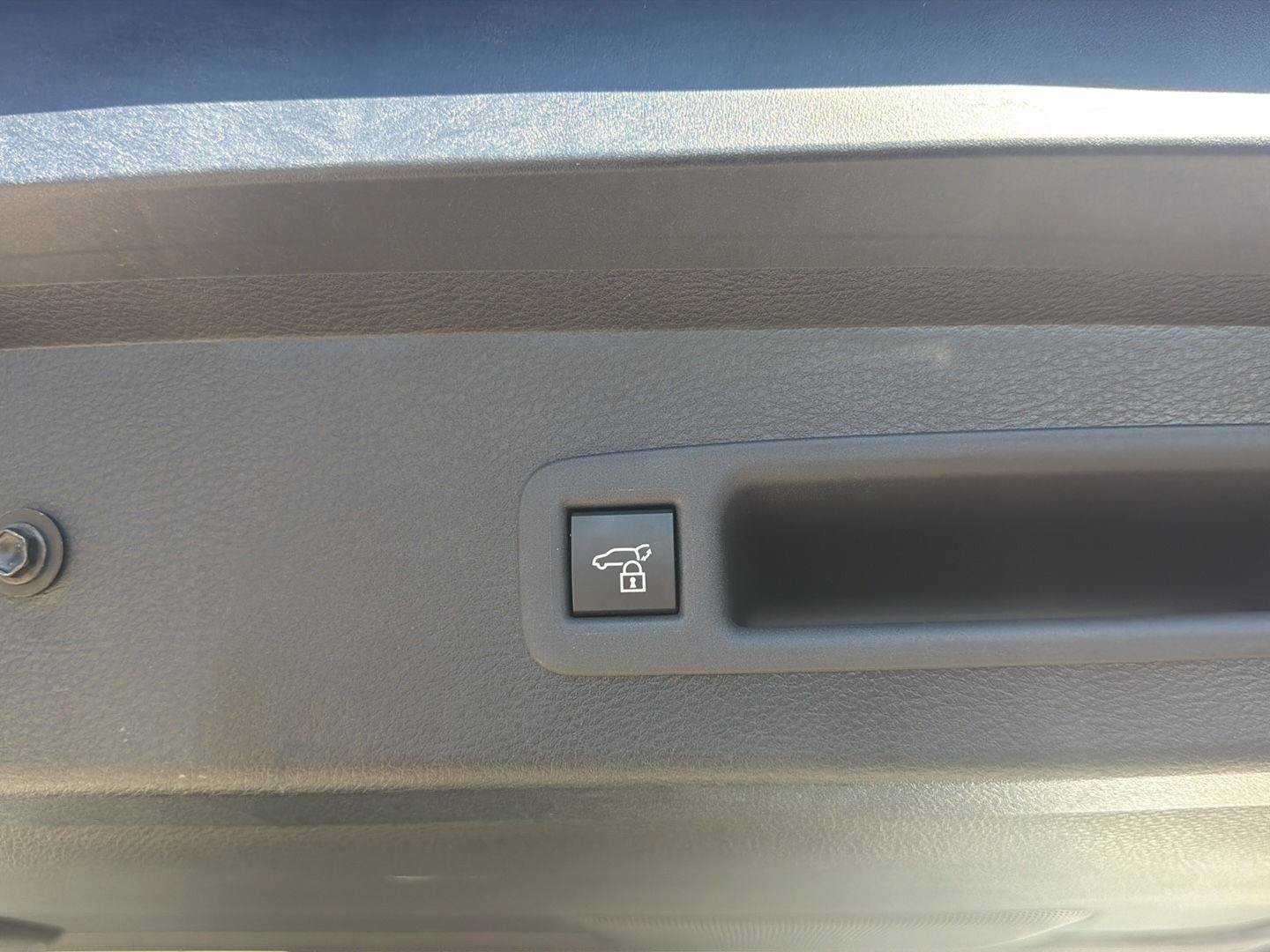 Certified 2026 Toyota Sienna XLE FWD image 16
