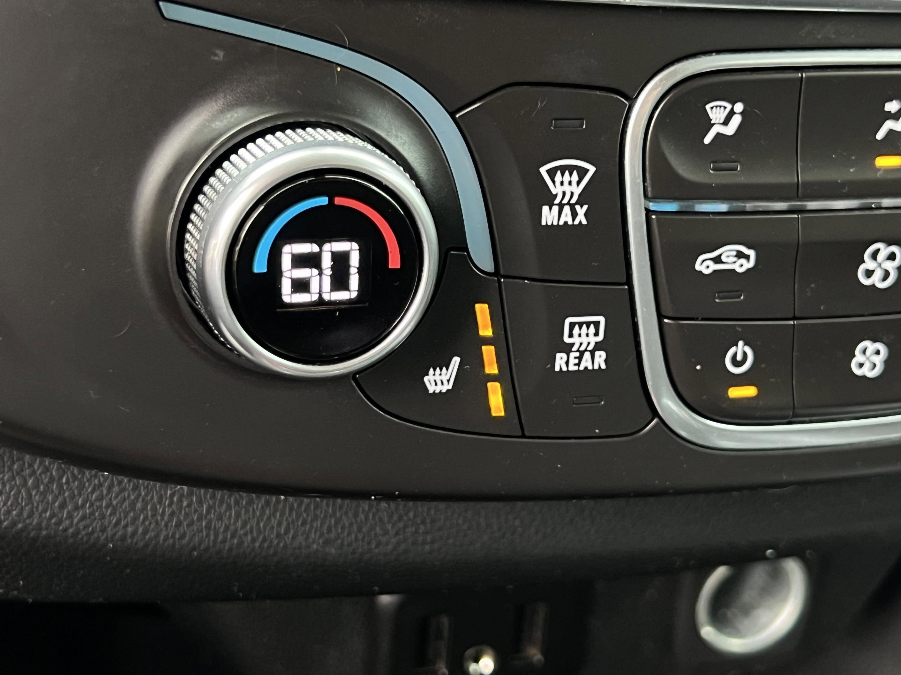 Used 2018 Chevrolet Traverse LT image 19