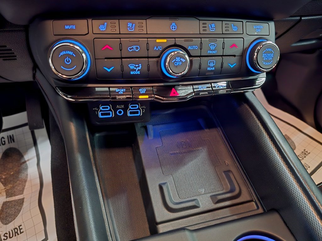 Used 2023 Dodge Durango R/T w/ Blacktop Package AWD/4WD image 30