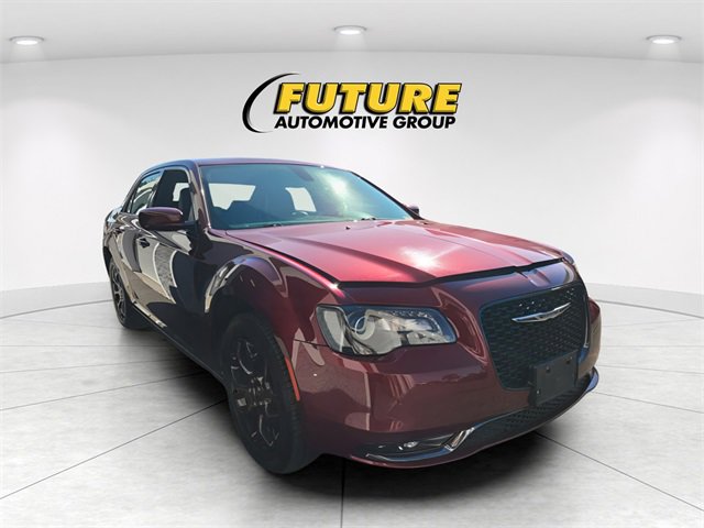 Used 2019 Chrysler 300 S image 1