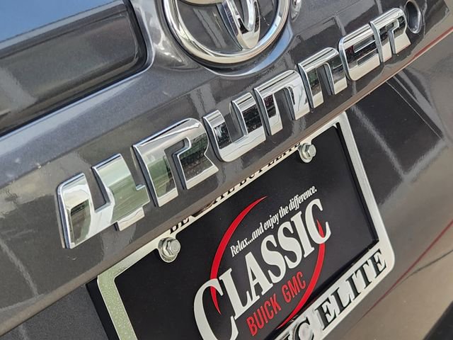 Used 2018 Toyota 4Runner SR5 image 12