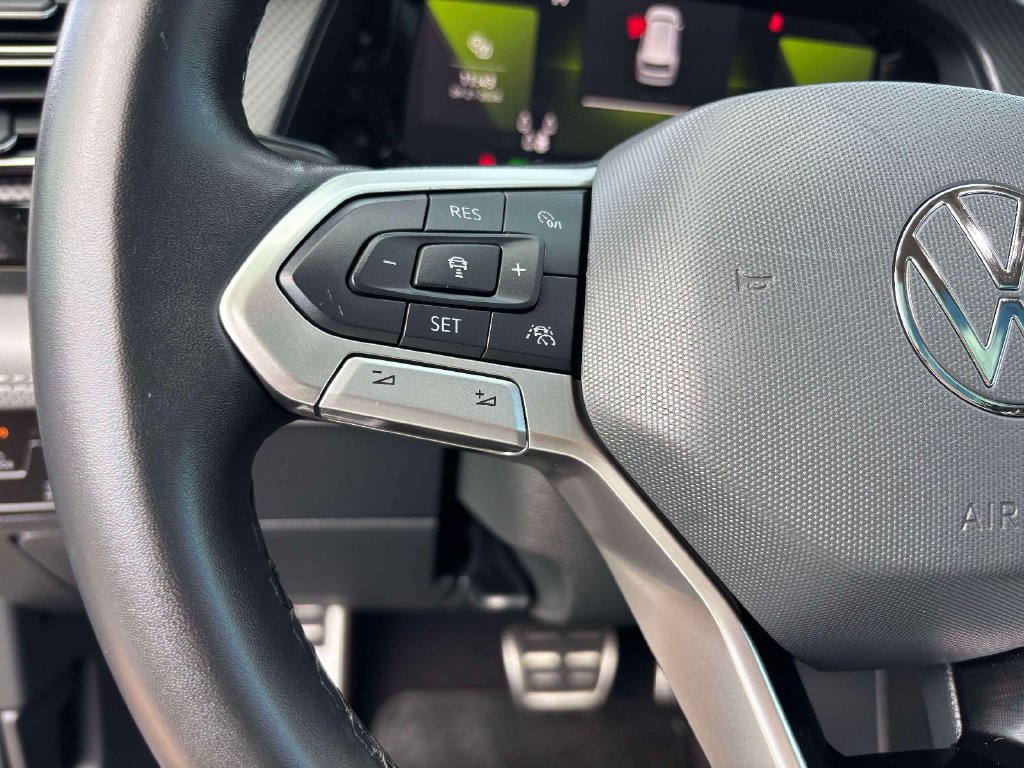 Certified 2024 Volkswagen Atlas Peak Edition SE AWD/4WD image 24