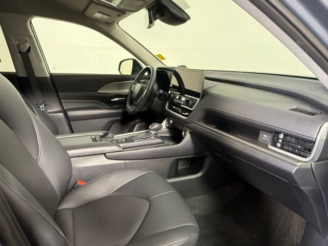 Used 2024 Toyota Grand Highlander XLE AWD/4WD image 47