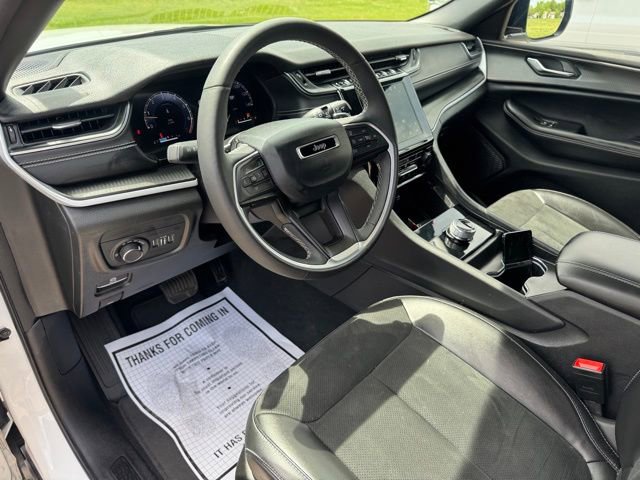 Used 2024 Jeep Grand Cherokee L Laredo image 14