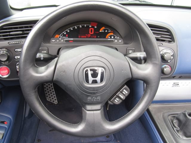 Used 2004 Honda S2000 image 15