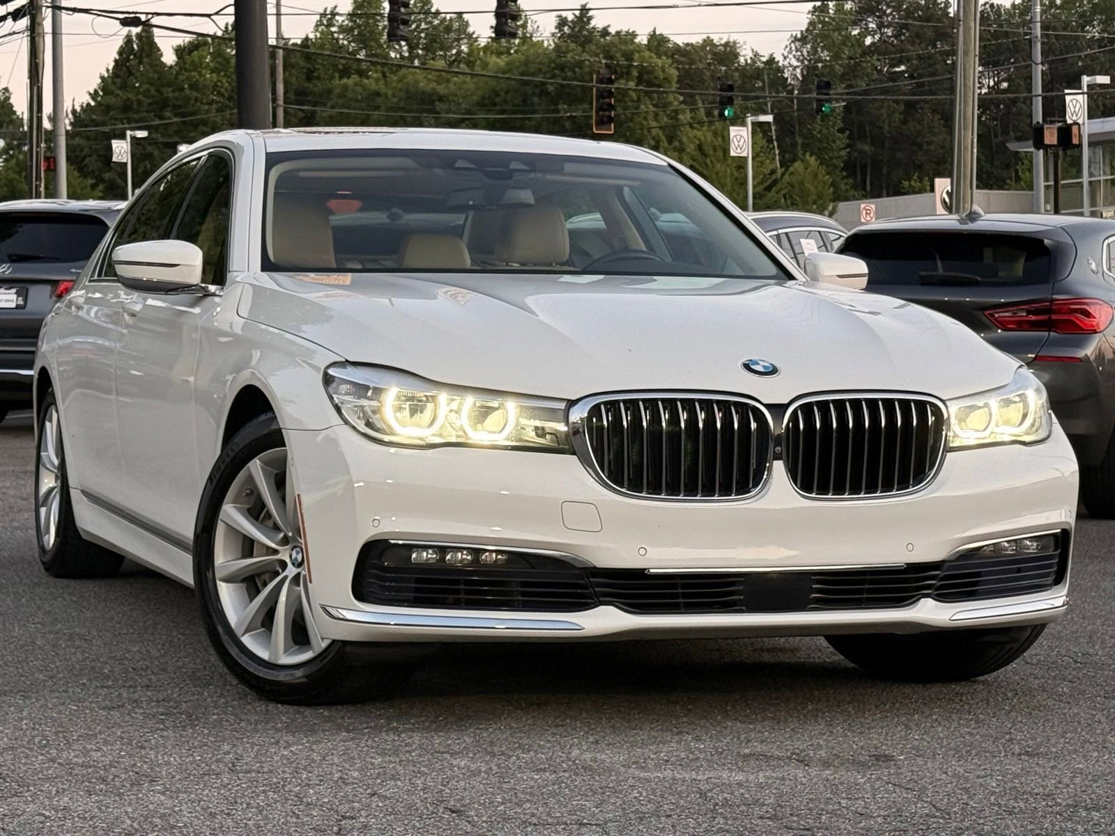 Used 2016 BMW 740i RWD image 7