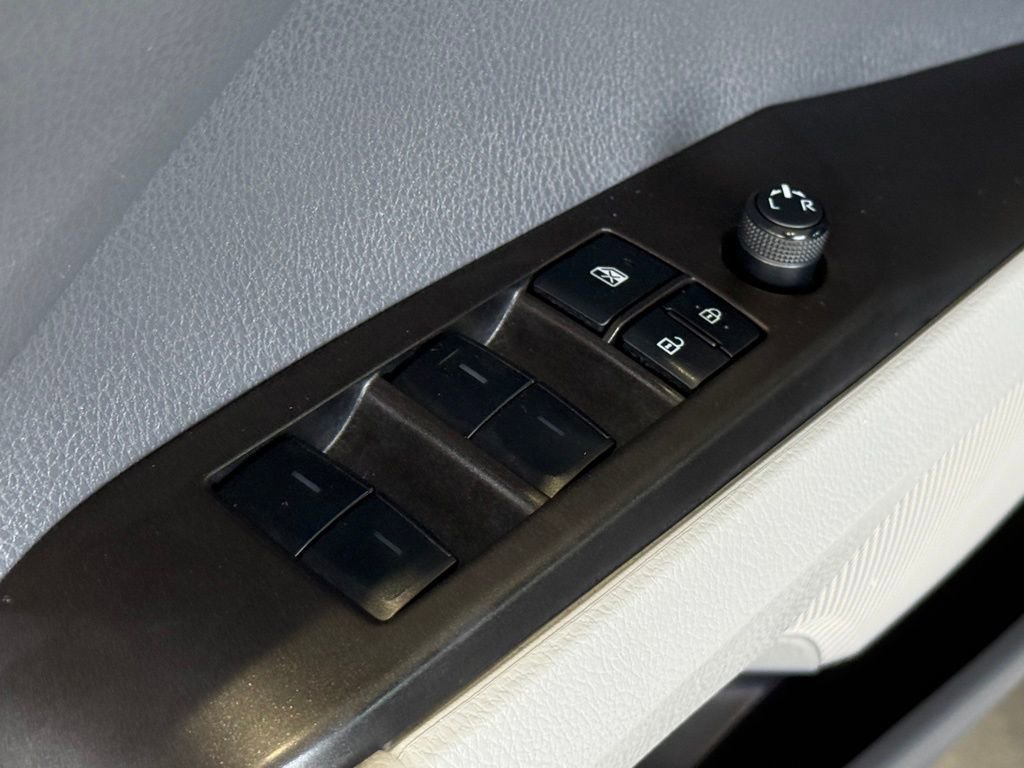 Certified 2022 Toyota Camry LE image 19