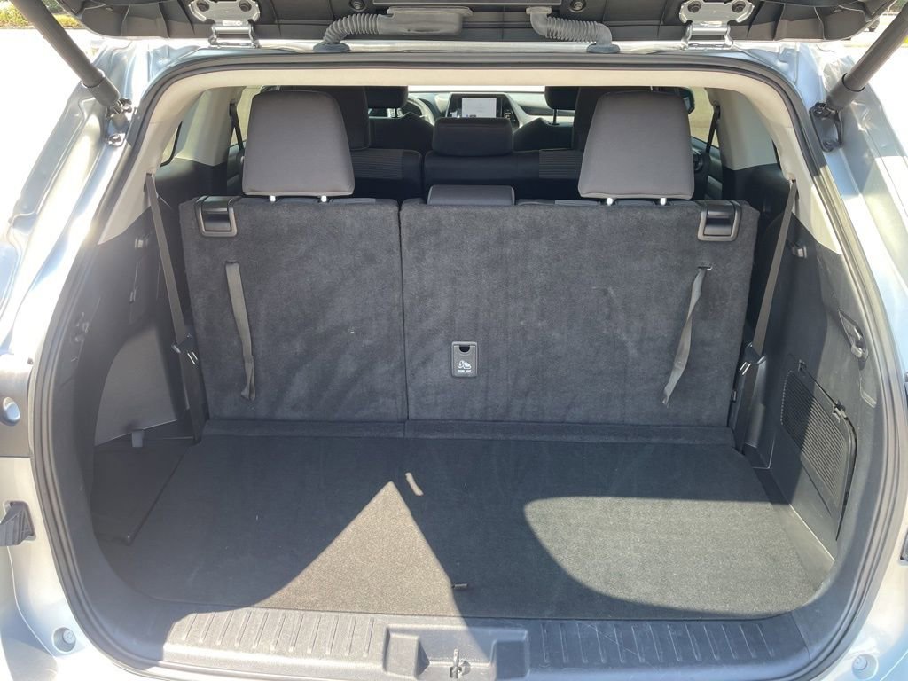 Used 2024 Toyota Highlander LE image 32