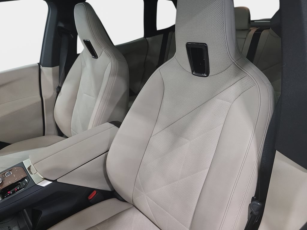Used 2024 BMW iX M60 AWD/4WD image 18