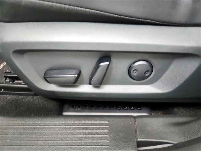 Used 2023 Nissan Rogue SL w/ SL Premium Package image 20