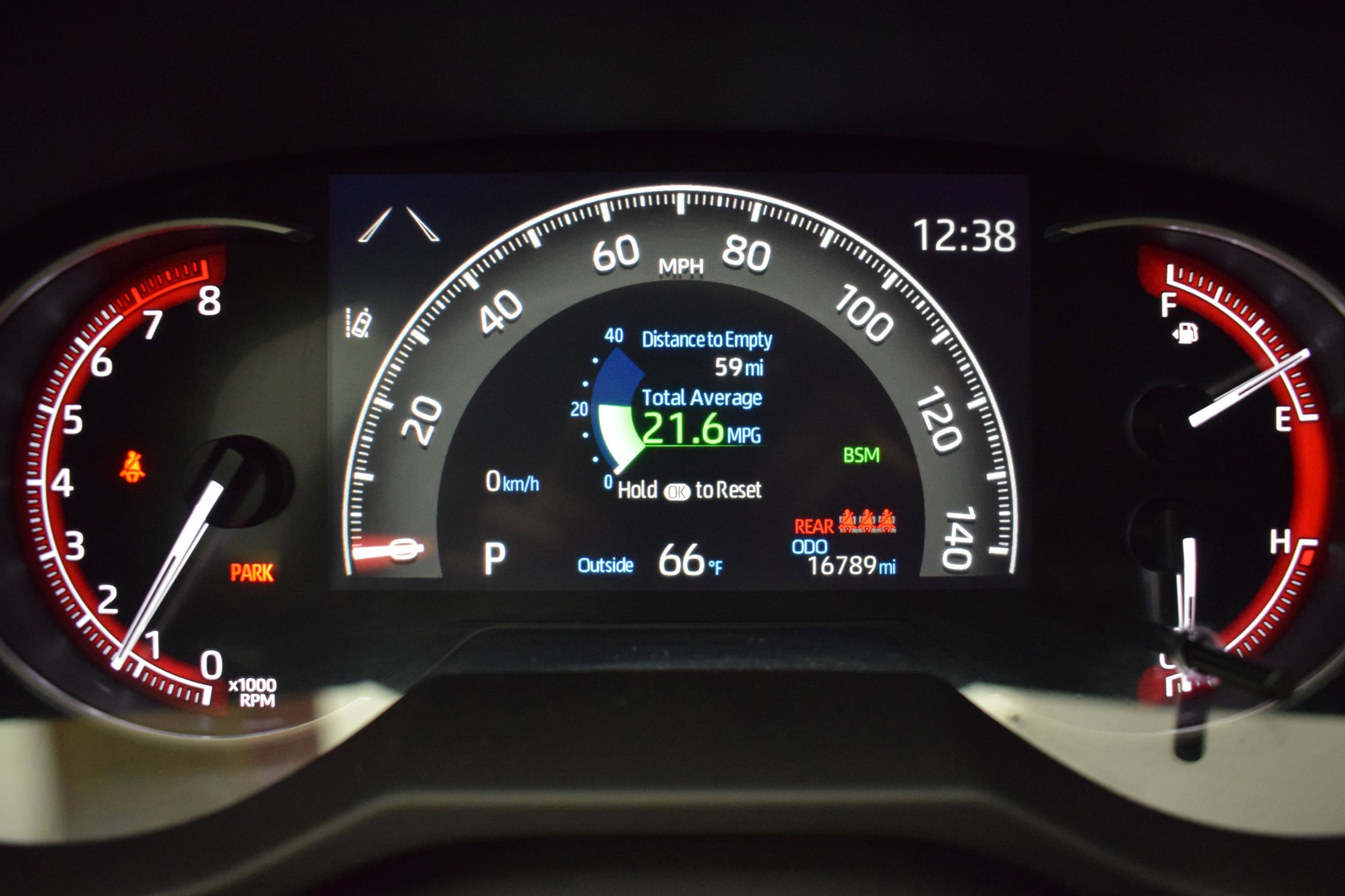 Used 2024 Toyota RAV4 XLE FWD image 16