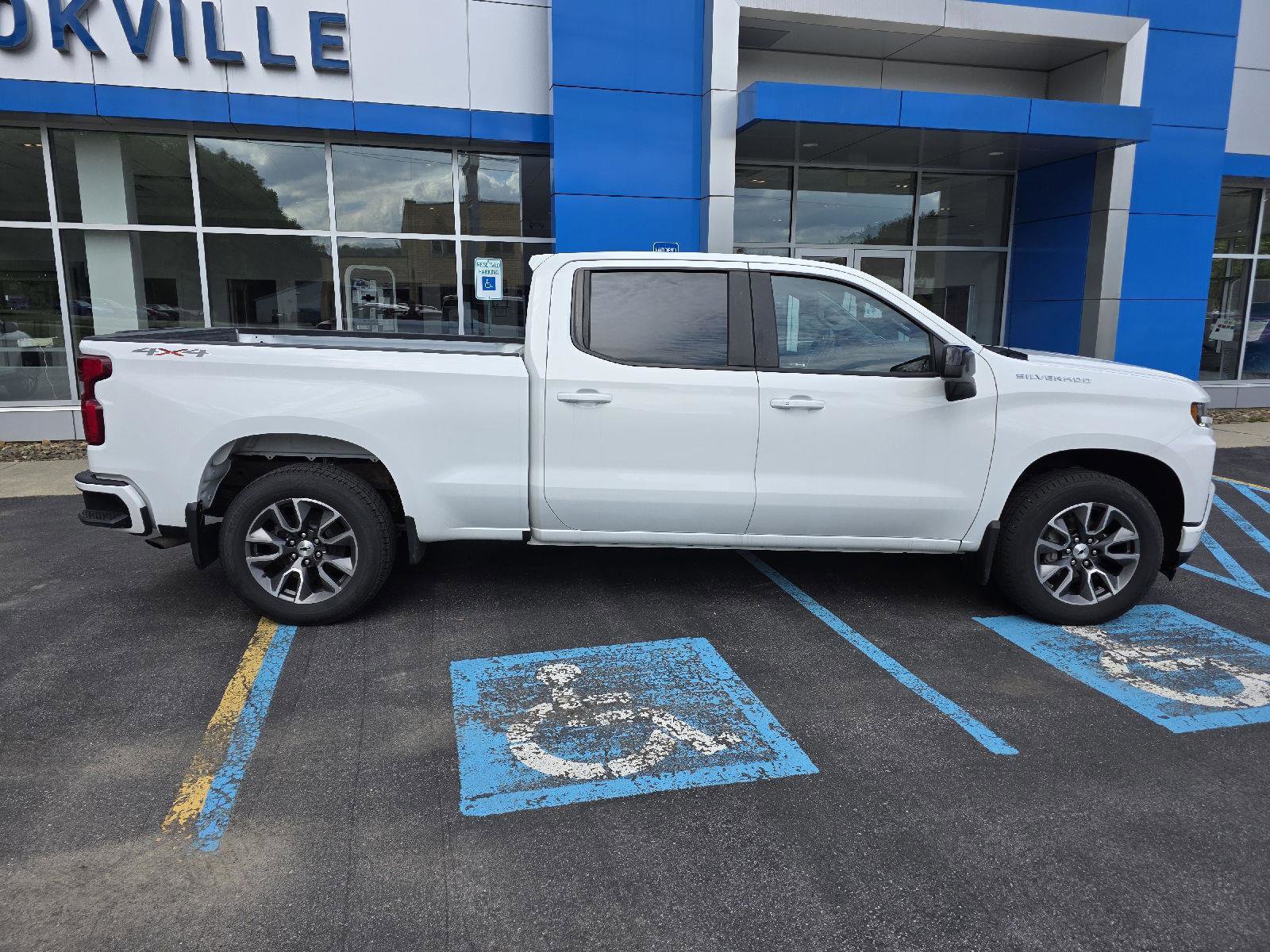 Used 2022 Chevrolet Silverado 1500 RST AWD/4WD image 9