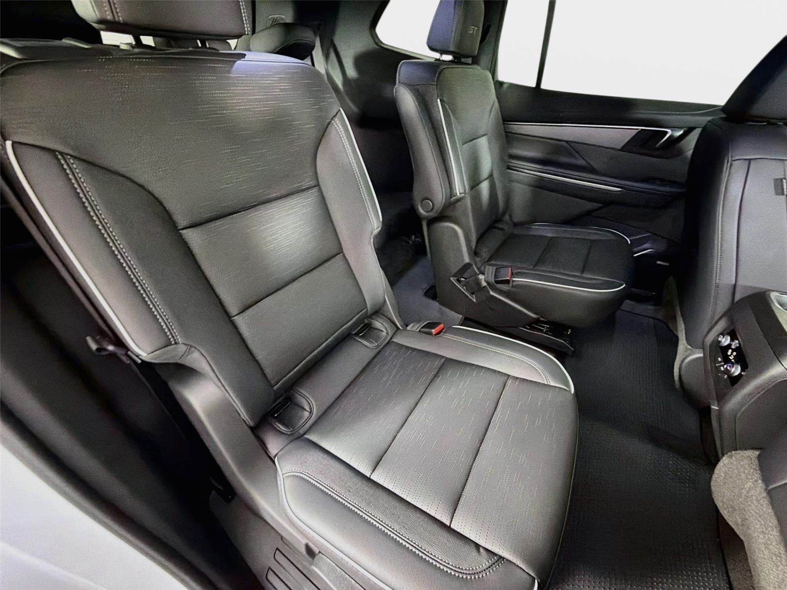 New 2026 Buick Enclave Sport Touring FWD image 28