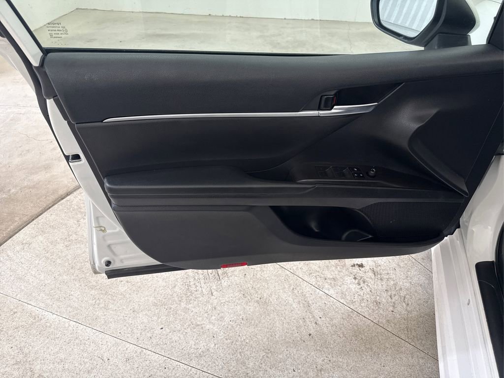 Used 2023 Toyota Camry SE FWD image 31