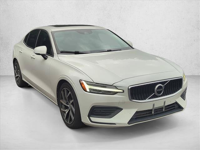Used 2019 Volvo S60 T6 Momentum w/ Premium Package AWD/4WD image 3