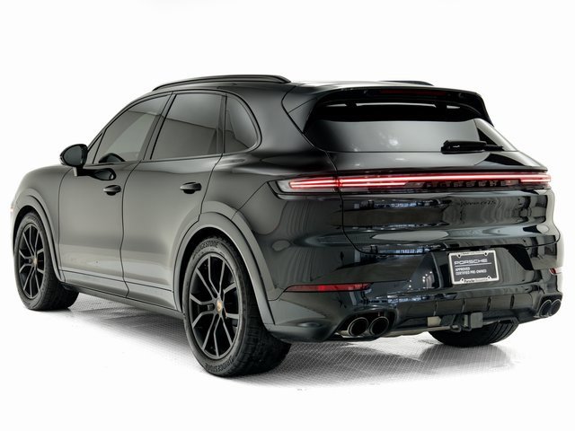 Certified 2025 Porsche Cayenne GTS image 3