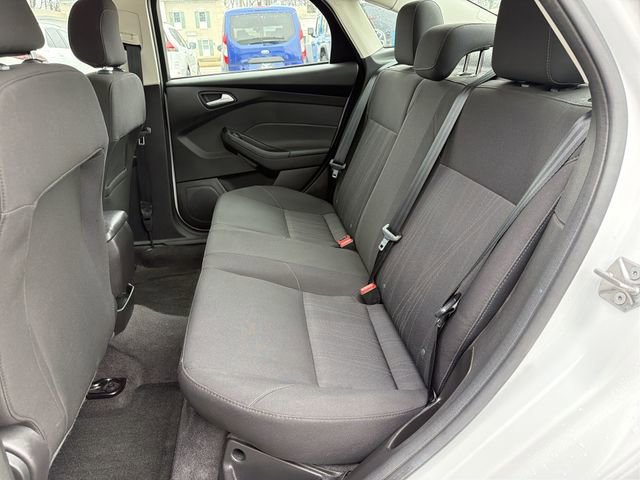Used 2018 Ford Focus SE image 23