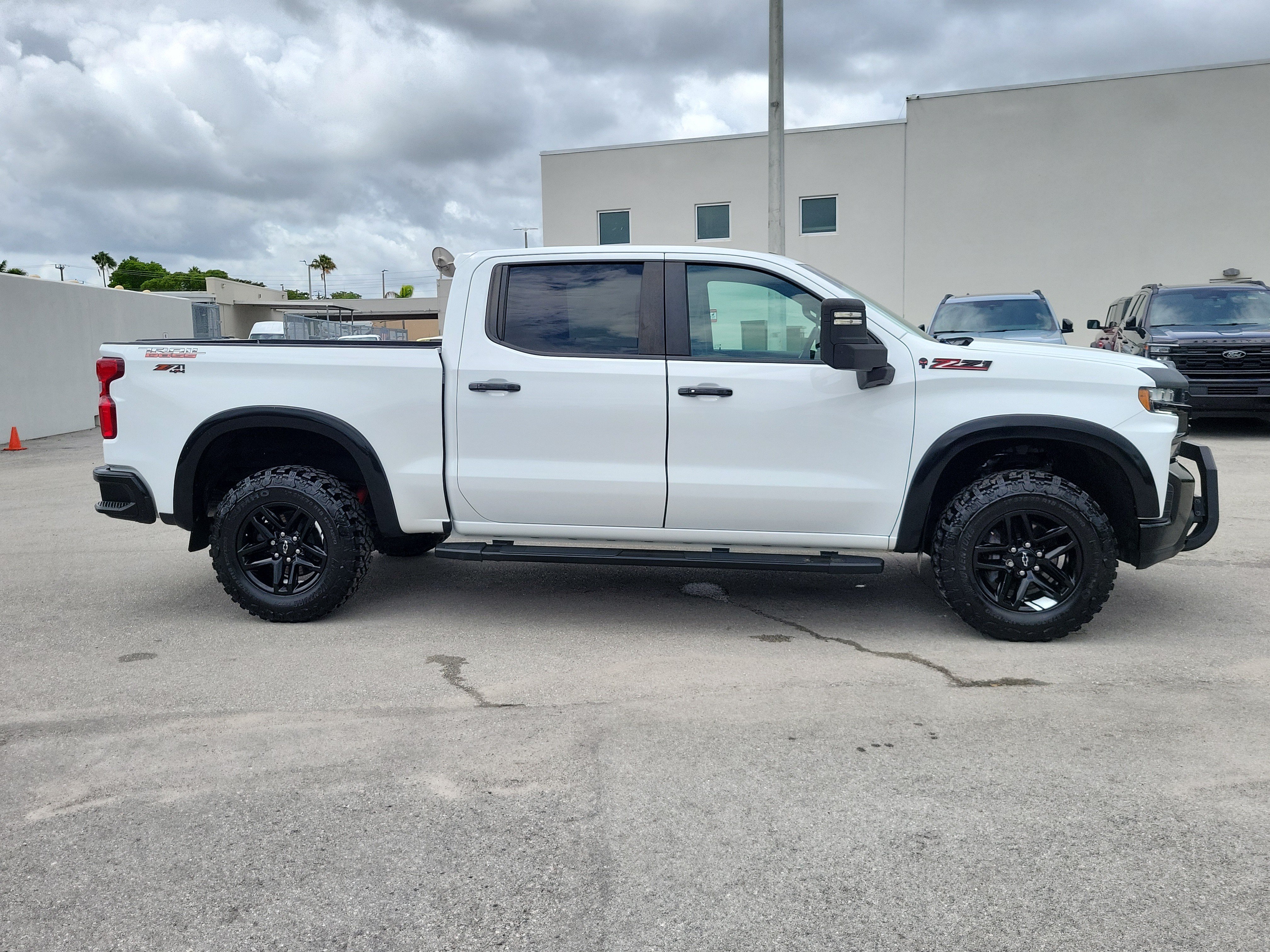 Used 2021 Chevrolet Silverado 1500 LT Trail Boss AWD/4WD image 4