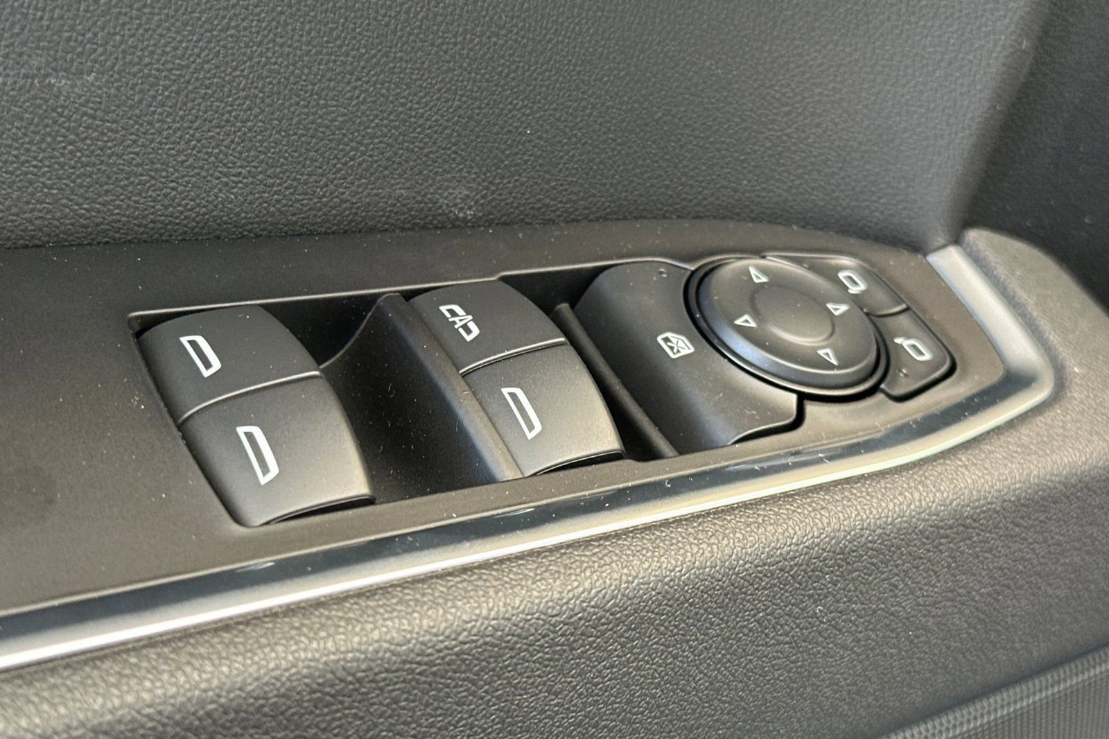 New 2026 Chevrolet Silverado 1500 LT w/ All Star Edition Plus image 12