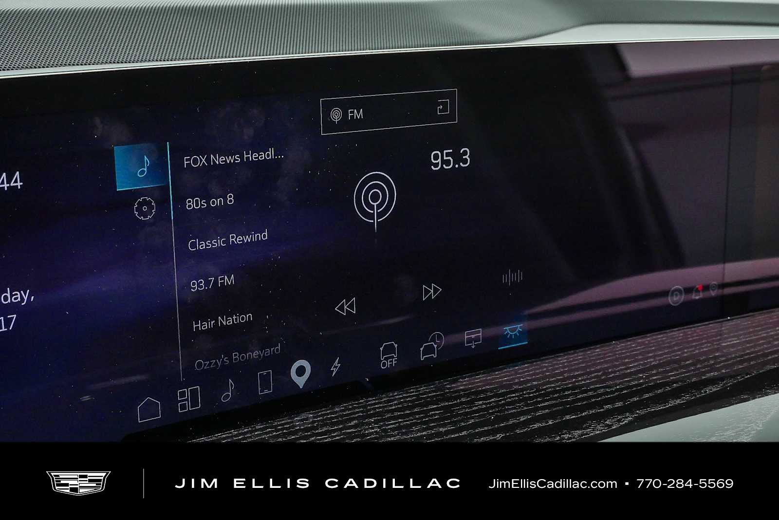 Certified 2025 Cadillac Escalade IQ Sport 1 AWD/4WD image 14
