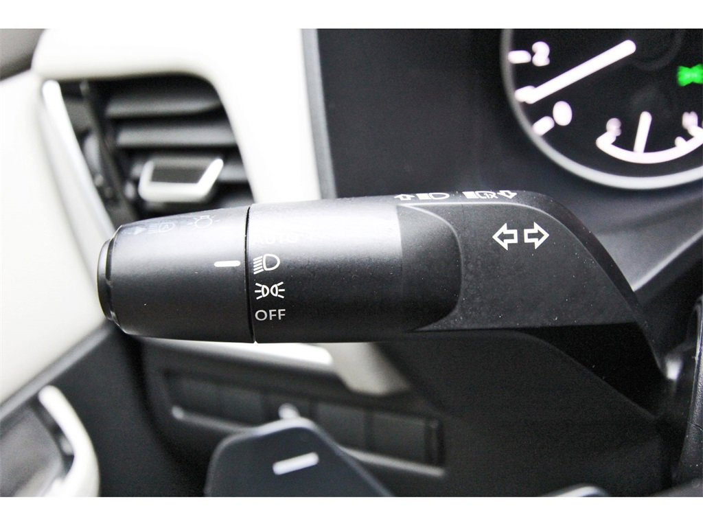 Certified 2023 Nissan Rogue SL image 15