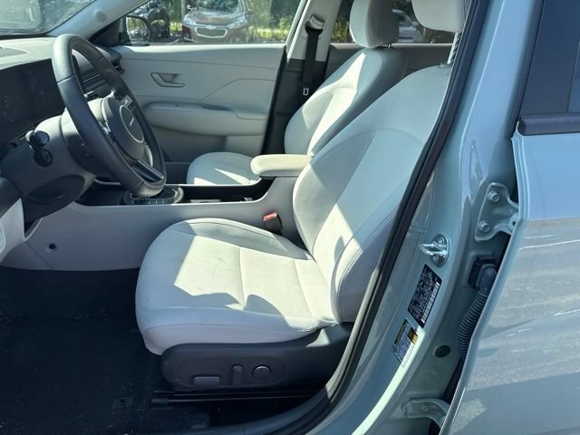 Used 2025 Hyundai Kona SEL AWD/4WD image 13