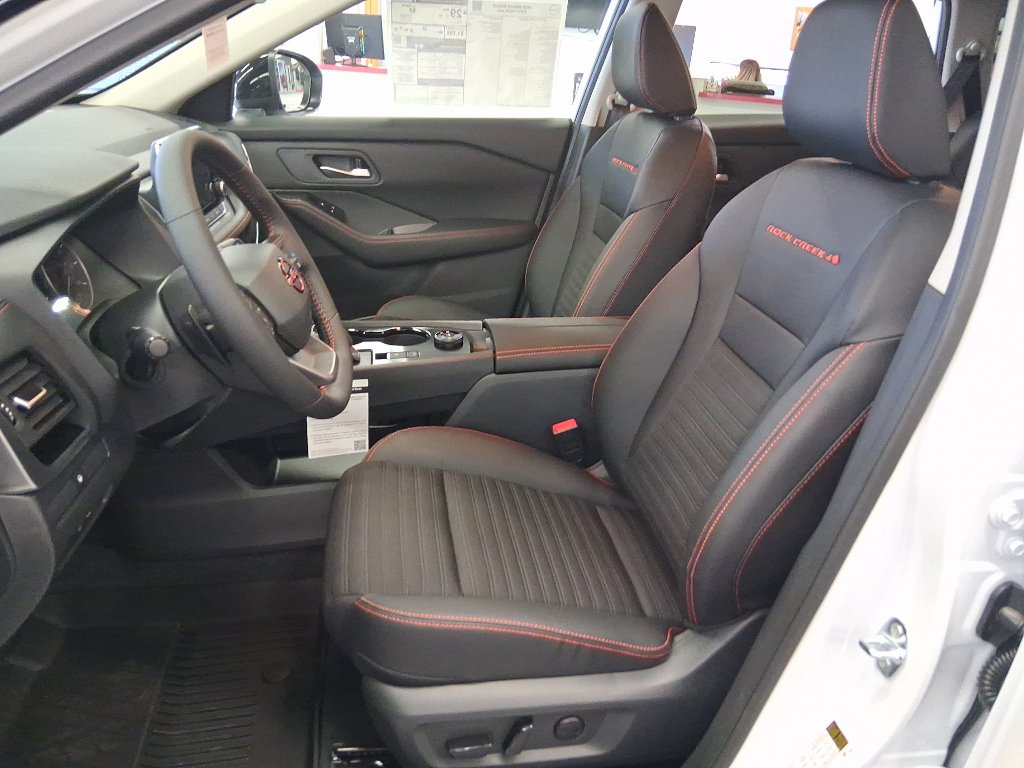 New 2026 Nissan Rogue SV image 12