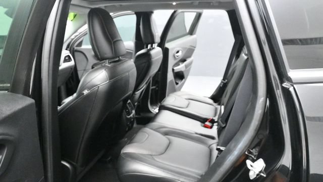 Used 2022 Jeep Cherokee Limited w/ Elite Package AWD/4WD image 12