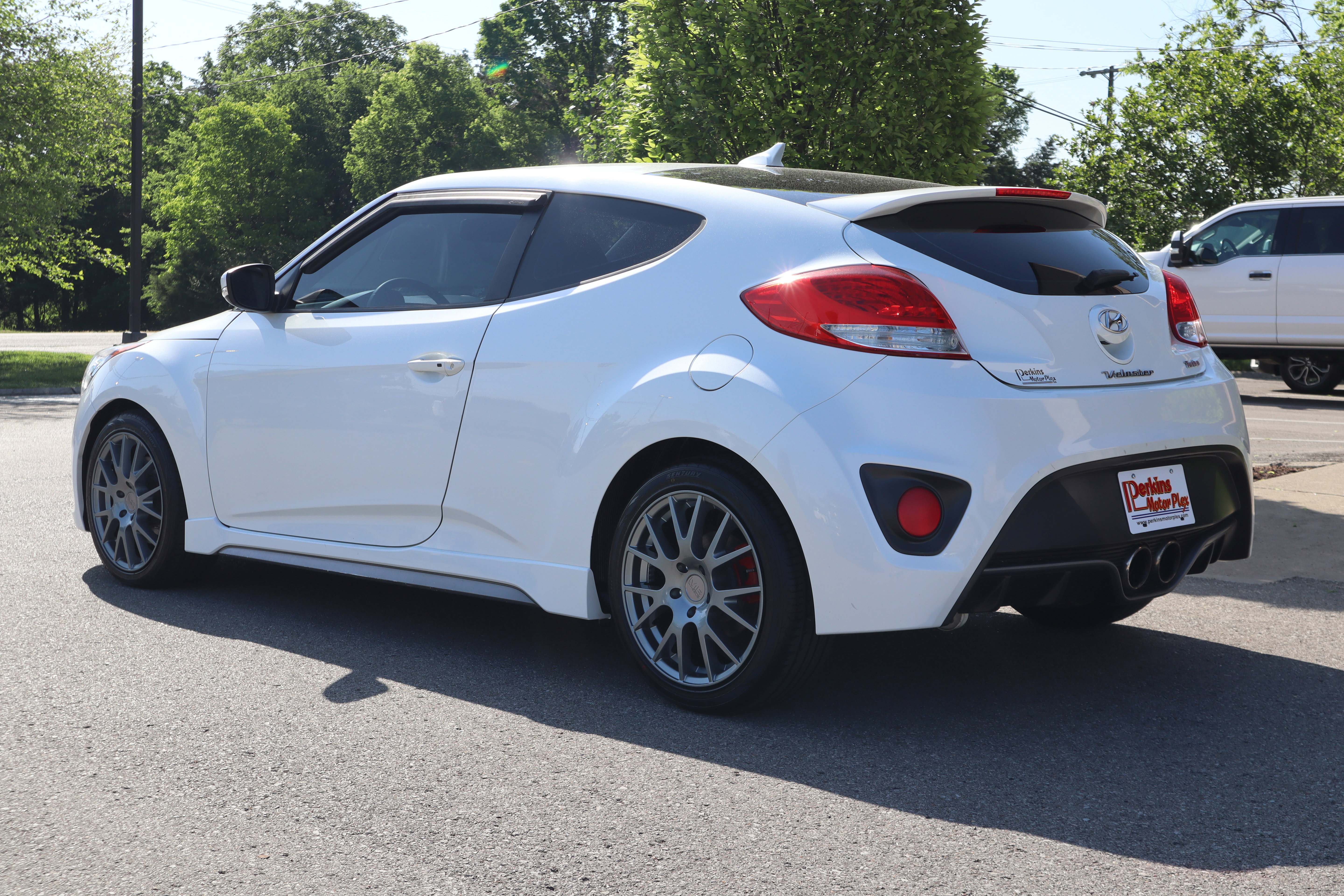 Used 2013 Hyundai Veloster Turbo FWD image 9