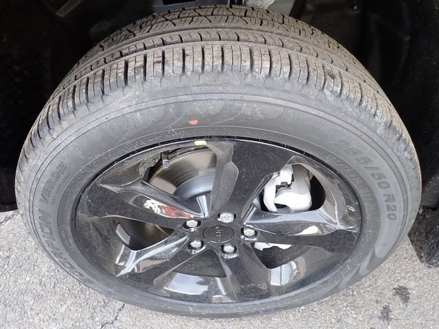 New 2025 Jeep Grand Cherokee Limited w/ Black Appearance Package image 11