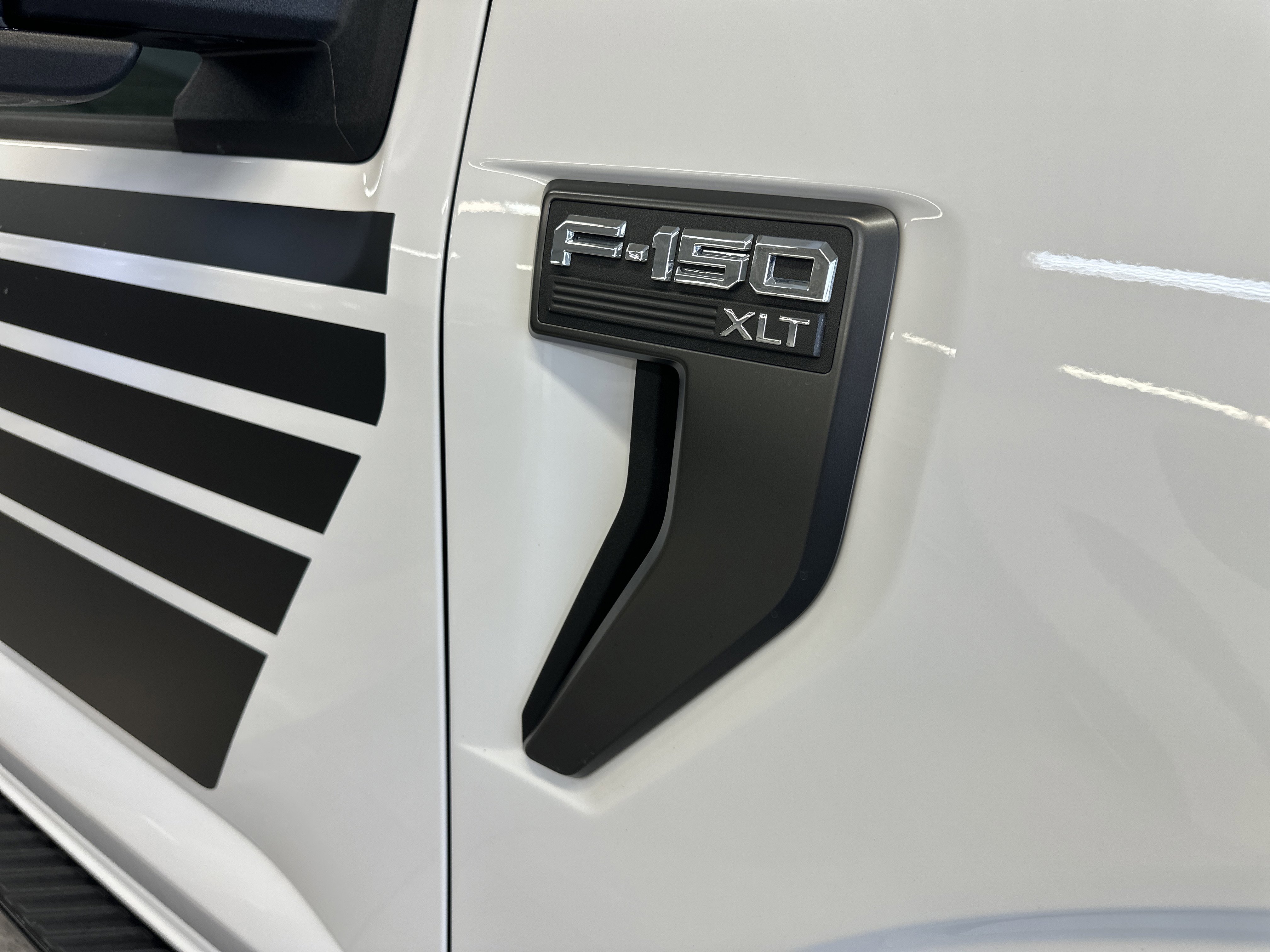 Used 2023 Ford F150 XLT w/ Equipment Group 302A High image 11