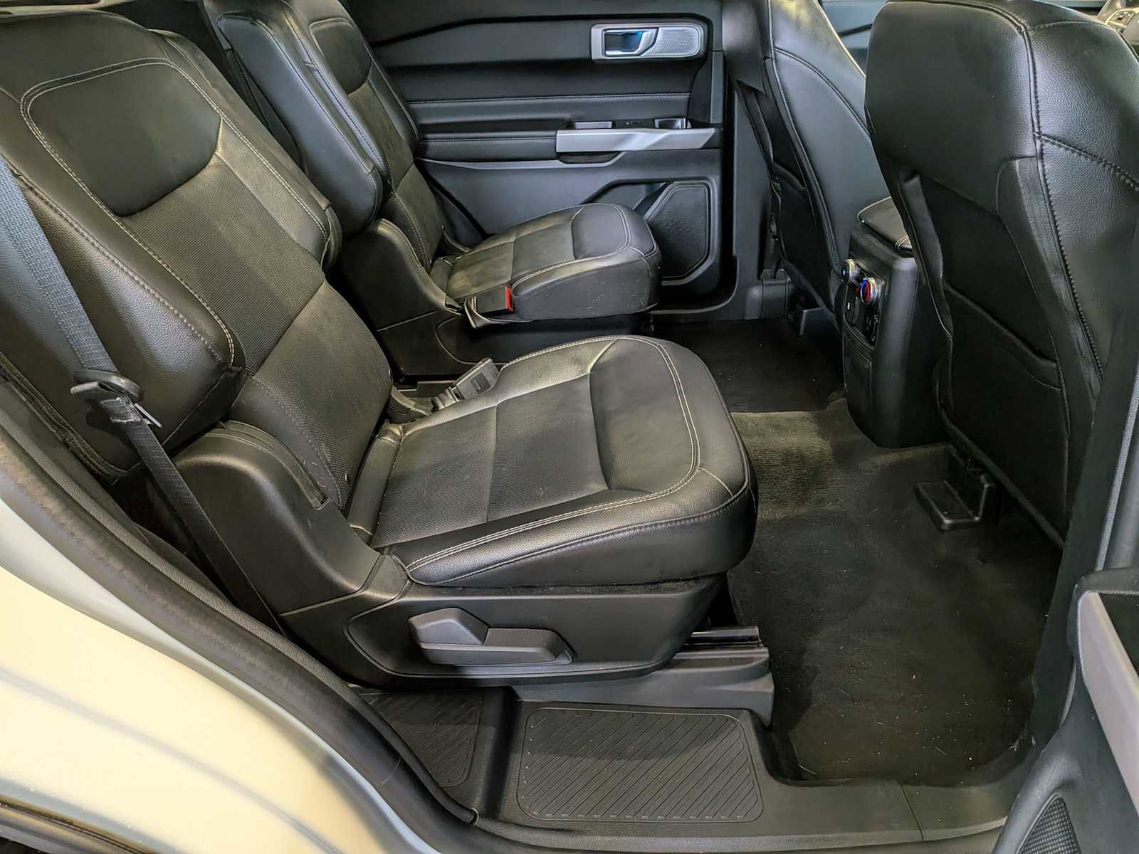 Used 2023 Ford Explorer Limited w/ Hybrid Equipment Group 310A image 19