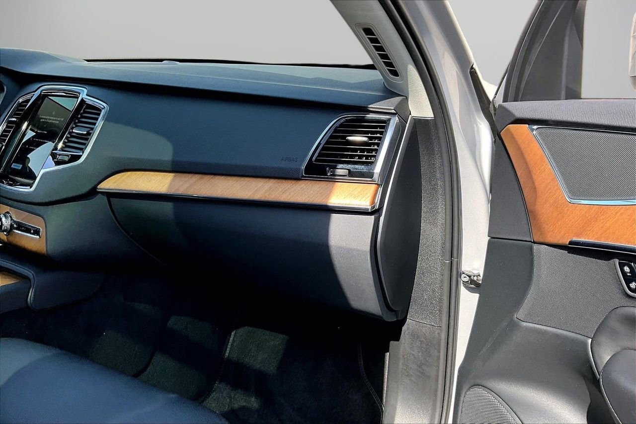 Used 2024 Volvo XC90 B5 Plus image 20