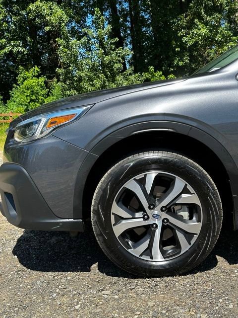 Used 2020 Subaru Outback Limited AWD/4WD image 9