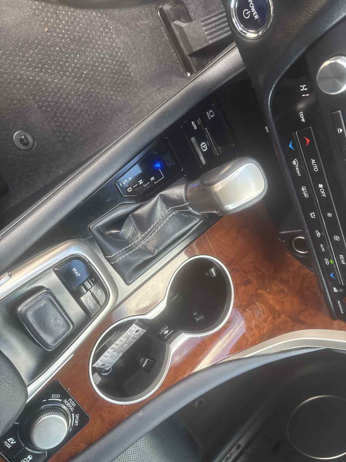 Used 2018 Lexus RX 450hL Premium image 18