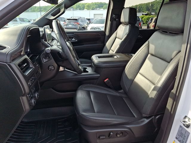 Used 2024 Chevrolet Tahoe LT w/ Luxury Package AWD/4WD image 14