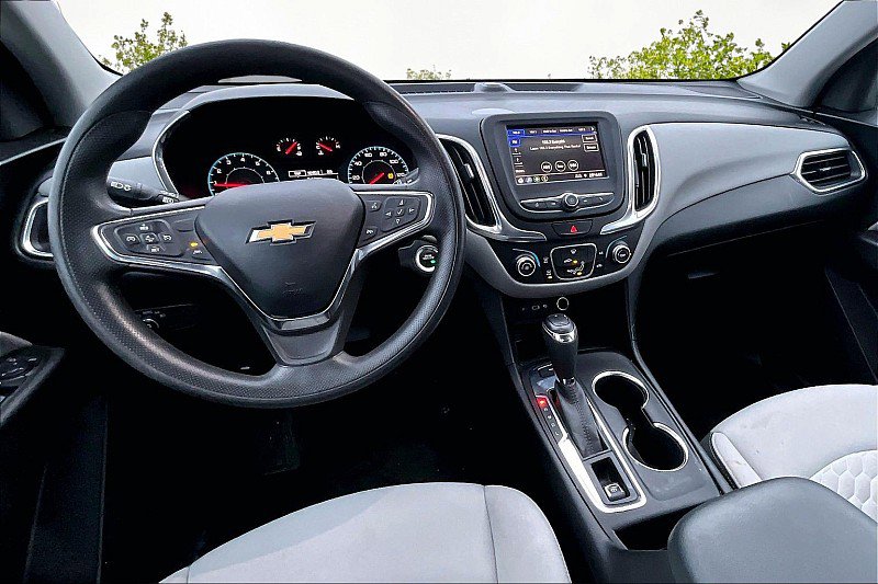 Used 2021 Chevrolet Equinox LS AWD/4WD image 7