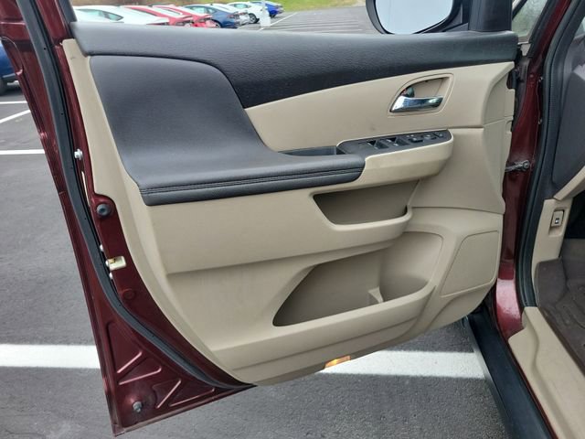 Used 2016 Honda Odyssey SE image 36
