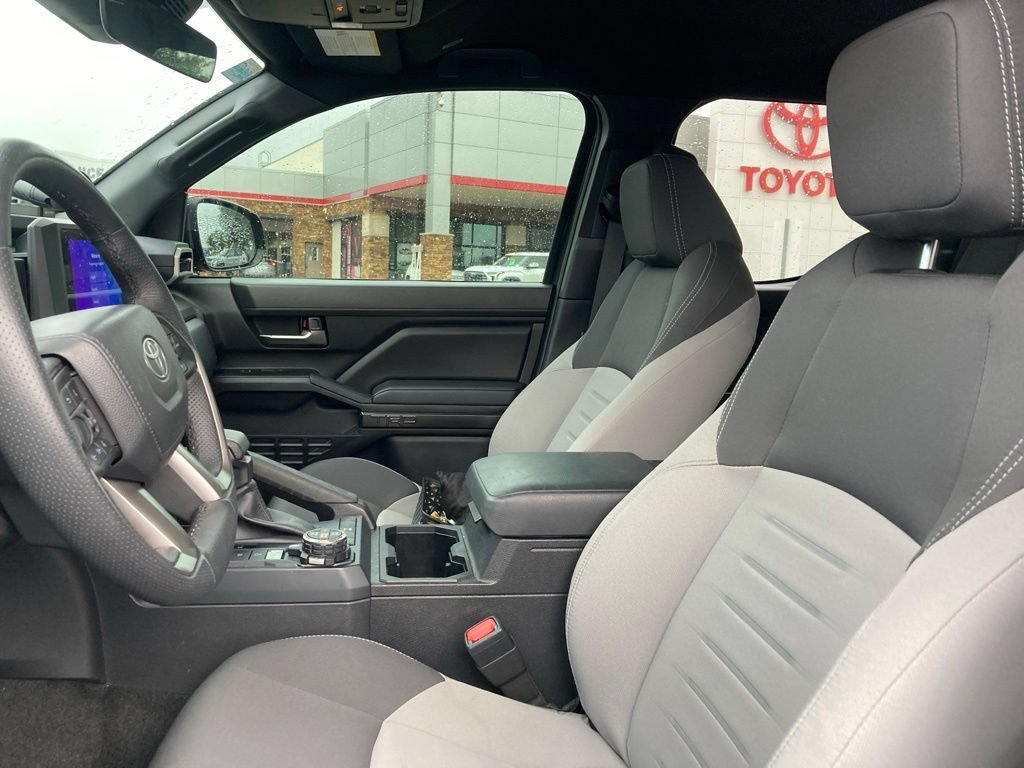 Used 2025 Toyota Tacoma TRD Off-Road AWD/4WD image 10