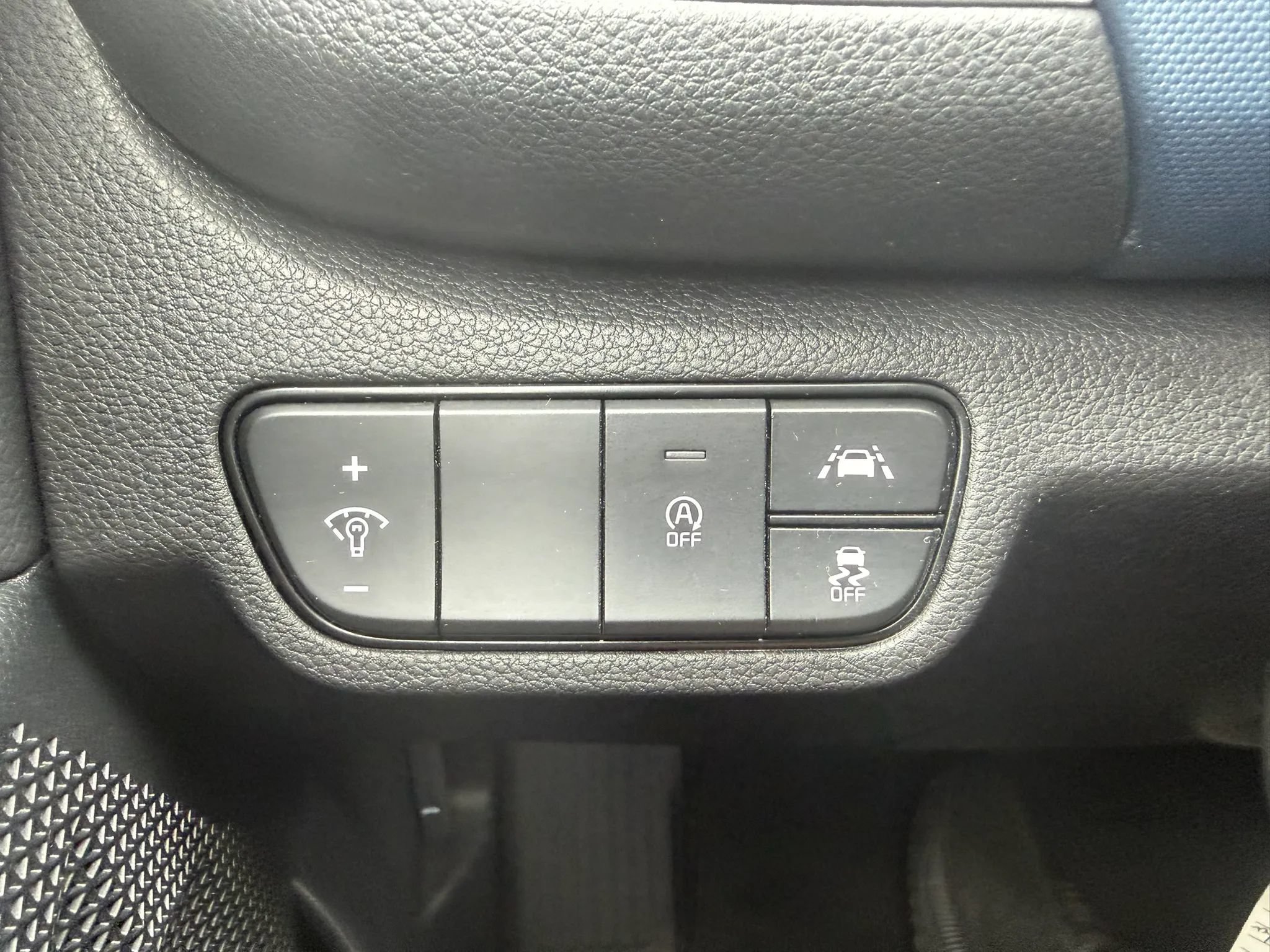 Used 2023 Kia Seltos S AWD/4WD image 17