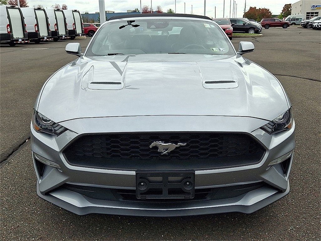 Used 2022 Ford Mustang Premium image 2