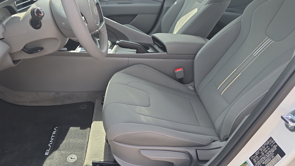 Certified 2026 Hyundai Elantra Sport FWD image 14